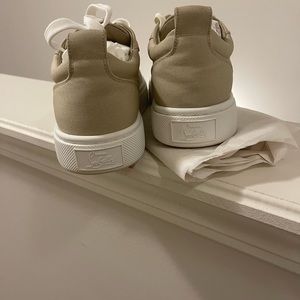 Ordered and ended up being too small